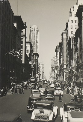 Lot 430 - Ilse Bing (German, 1899-1998)