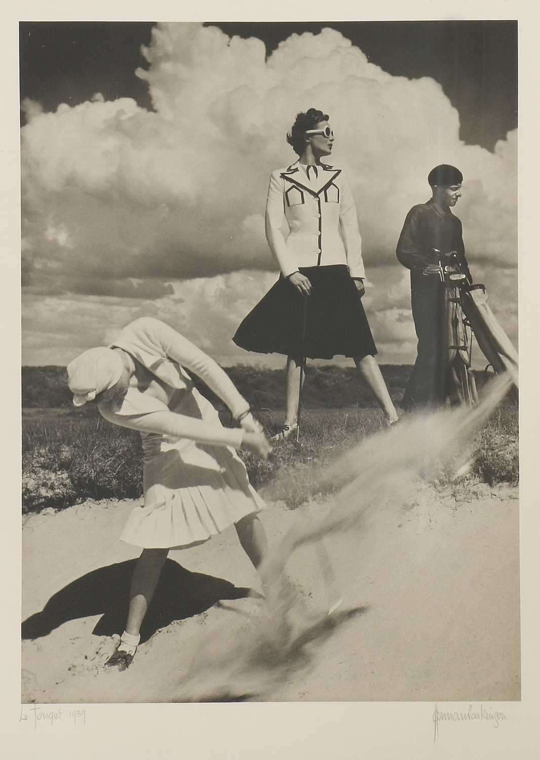 Lot 425 - Norman Parkinson (1913-1990)