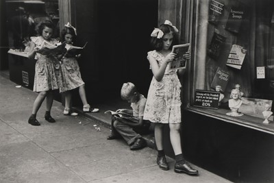 Lot 428 - Ruth Orkin (American, 1921-1985)