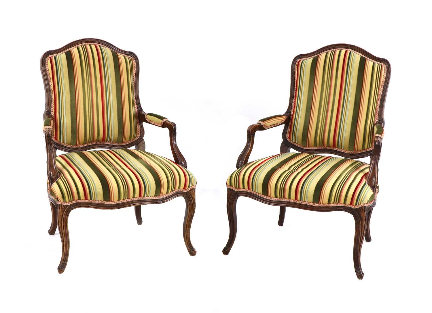 Lot 31 - A pair of French Louis XV beech fauteuils