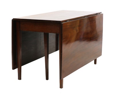 Lot 505 - A George IV mahogany gateleg table