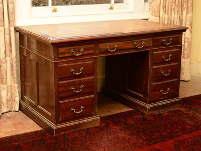 Lot 262 - A reproduction mahogany pedestal desk