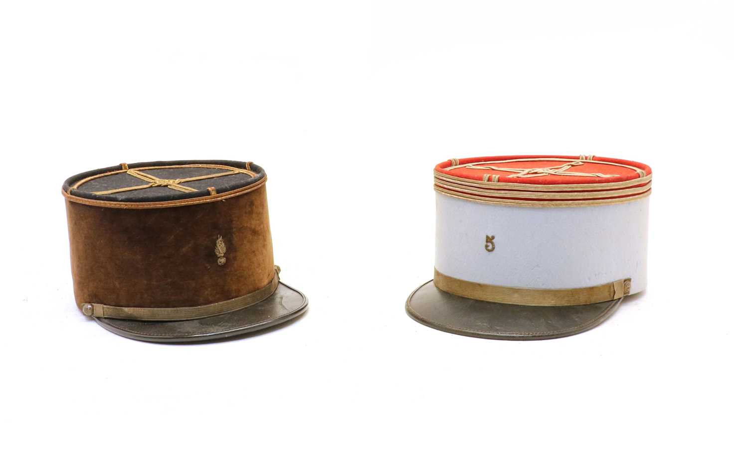 Lot 95 - A French military hat inscribed Ercole D'Application Cavalerie & Train, Saumur Plazanet