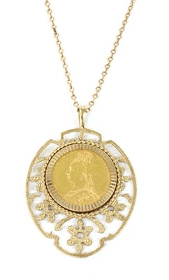 Lot 90 - A sovereign pendant