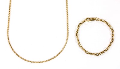 Lot 194 - A 9ct gold bracelet