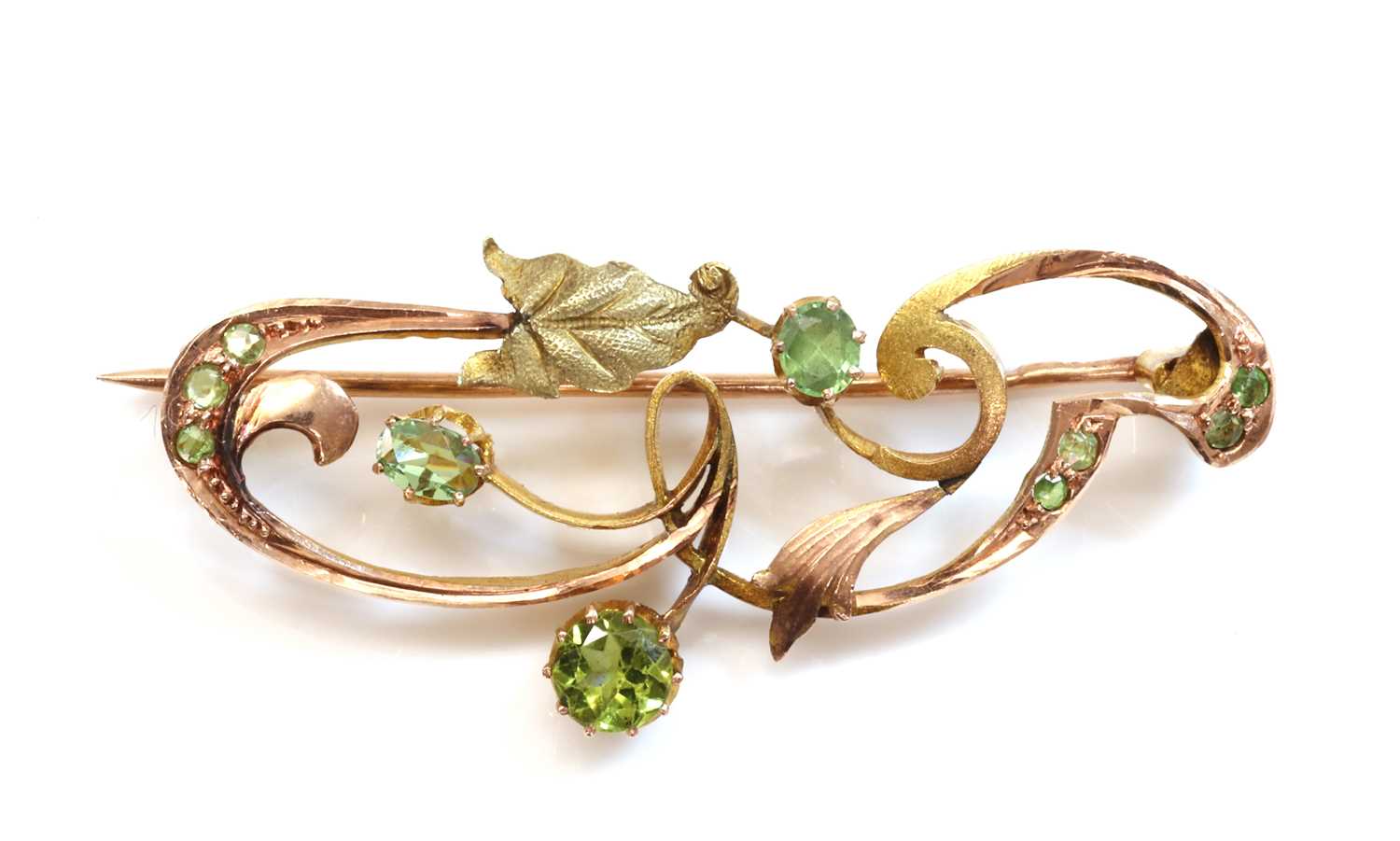 Lot 168 - A Russian Art Nouveau brooch