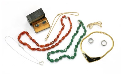 Lot 205 - A quantity of costume jewellery