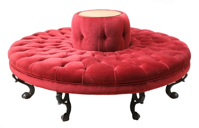 Lot 532 - A circular banquette