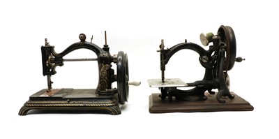 Lot 181 - A Wilcox & Gibbs sewing machine