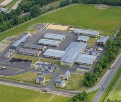 Lot 4 - Personally guided tour of the Equine Veterinary Centre, Newmarket