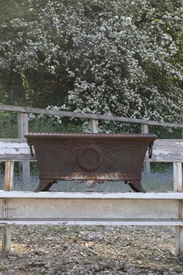 Lot 793 - A cast iron planter