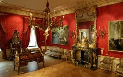 Lot 1 - A Tour of the Wallace Collection with Dame Rosalind Savill