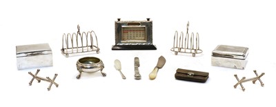 Lot 32 - Silver items