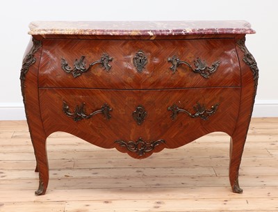 Lot 187 - A French Louis XV-style serpentine commode