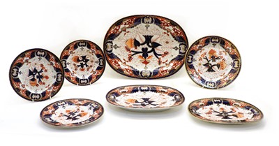 Lot 253 - A Chamberlain's Worcester porcelain part dinner service