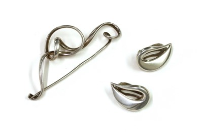 Lot 1063 - A silver George Jensen brooch