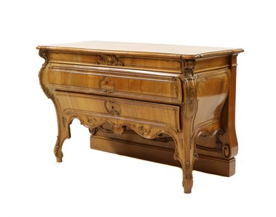 Lot 371 - An Austrian walnut commode