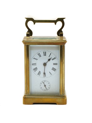 Lot 75 - A French brass carriage clock