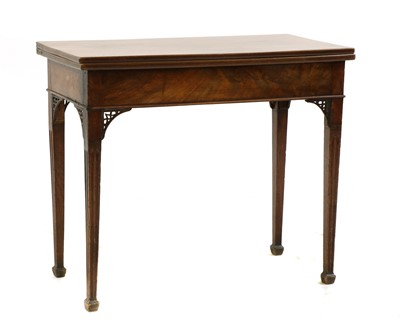 Lot 402 - A George III mahogany tea table