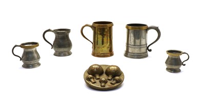 Lot 144 - A box of 26 19th/20th century pewter mugs