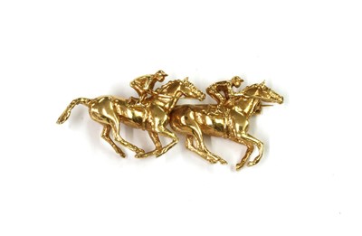 Lot 1121 - A 9ct gold racehorse brooch, by Harriet Glen