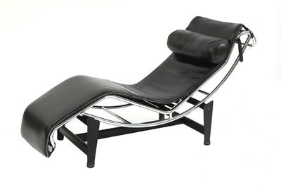Lot 331 - An 'LC4' chaise longue