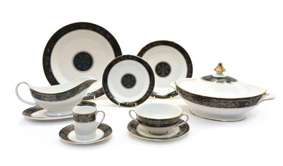 Lot 170 - A Royal Doulton Carlyle six-setting dinner service
