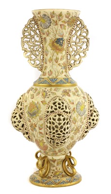 Lot 29 - A Fischer Islamic pottery vase