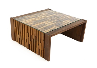 Lot 762 - A rosewood and mahogany coffee table