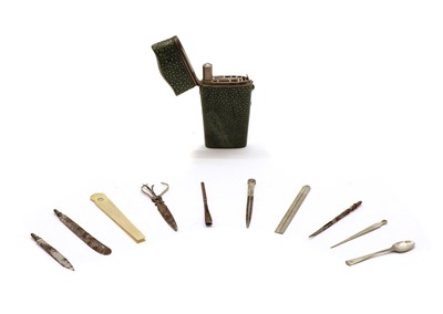 Lot 163 - A shagreen etui