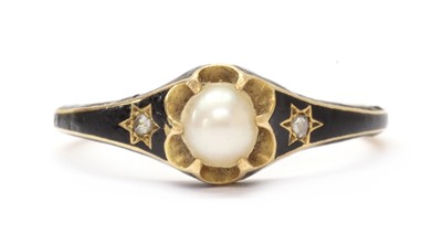 Lot 1003 - A Victorian gold enamel, split pearl and diamond memorial ring