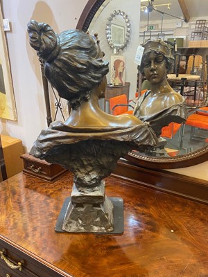 Lot 28 - Emmanuel Villanis (French, 1858-1914)