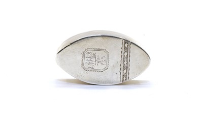 Lot 37 - A George III Irish silver snuff box