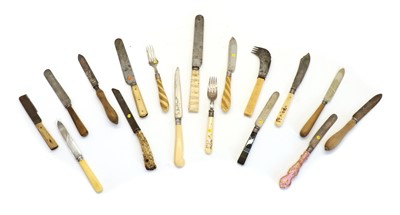 Lot 79 - Various items of cutlery