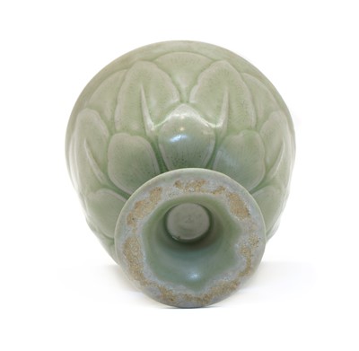 Lot 7 - A Chinese Yue ware cup