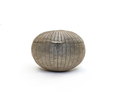 Lot 10 - An early Victorian silver snuff box