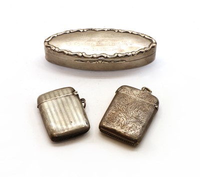 Lot 44 - An Edwardian silver snuff box