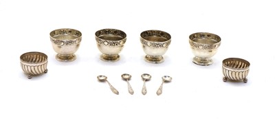 Lot 30 - A set of four Edwardian silver table salts