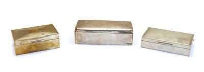 Lot 55 - An Edwardian silver cigarette box