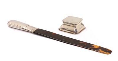 Lot 1 - A silver ink box of square form