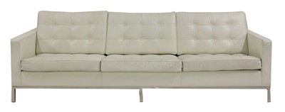Lot 585 - A modern 'Relax'-style white leather sofa