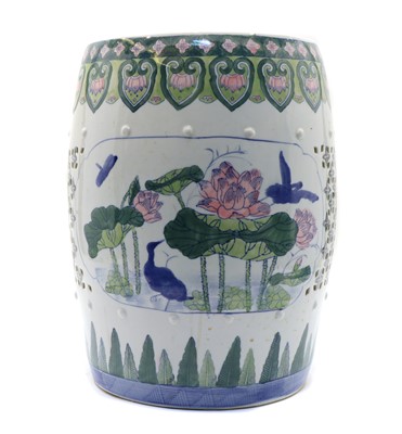 Lot 129 - A Chinese porcelain garden seat