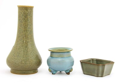 Lot 90A - A group of Chinese porcelain