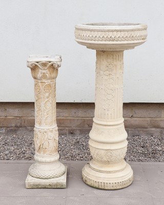 Lot 484 - A faux marble bird bath
