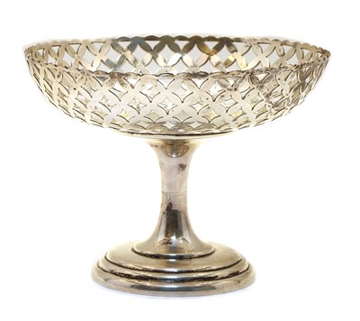 Lot 25 - A silver comport
