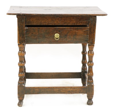 Lot 315 - An oak side table