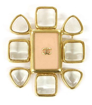 Lot 1328 - A Chanel gold-plated brooch