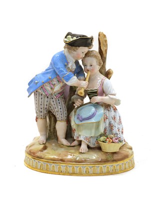 Lot 215 - A Meissen porcelain figural group