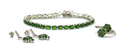 Lot 269 - A sterling silver chrome diopside line bracelet
