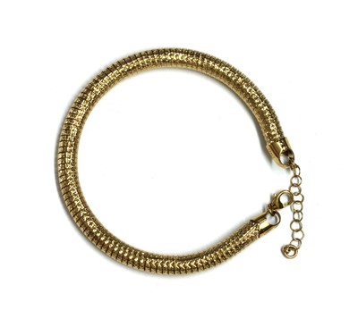 Lot 118 - A 9ct gold bracelet